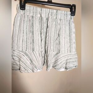 Xs Forever 21 paisley peasant skirt